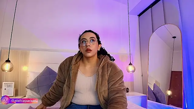 alehia cute online show from 12, 10, 2025