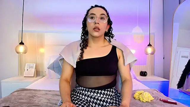 alehia cute online show from 13, 11, 2025