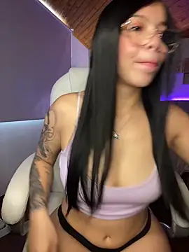 Maddy Piink online show from 20, 10, 2025