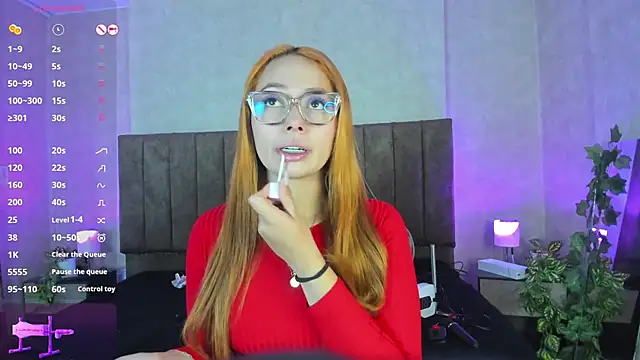 LanaMills  online show from 2, 10, 2025