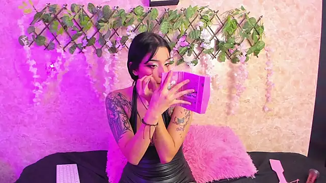 ImEmily444 online show from 19, 10, 2025