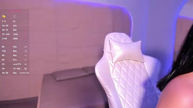 HannahMontgomery online show from 3, 2, 2026