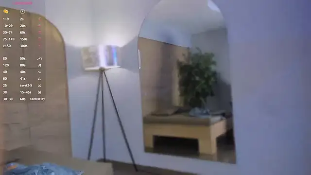 HannahMontgomery online show from 16, 3, 2026