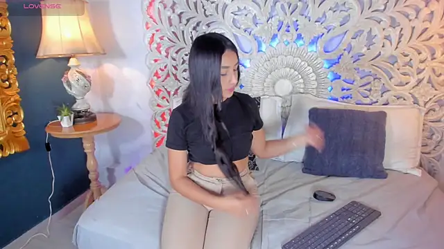 Nahomi key  online show from 27, 11, 2025