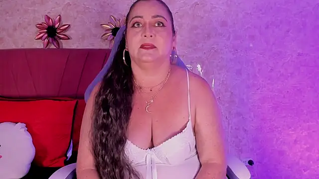 Snapshot of PalomaLombardi chatting on 11, 10, 2025 PalomaLombardi online show from 11, 10, 2025