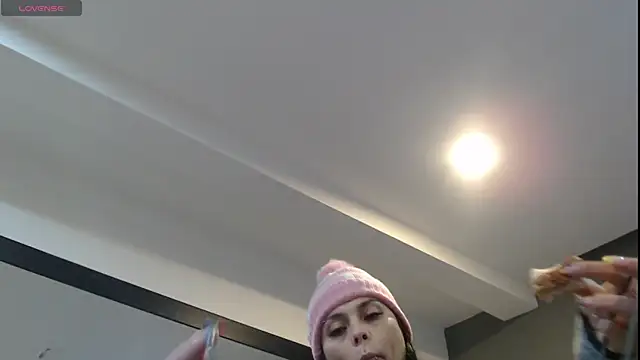 CharlotteCottin online show from 4, 6, 2026