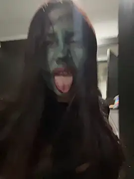 LisaGoddes online show from 13, 10, 2025