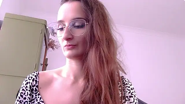 Snapshot of Nova_Mystic chatting on 6, 10, 2025 Nova Mystic online show from 6, 10, 2025