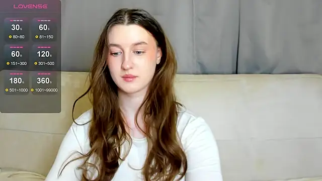 Snapshot of MissFoxy_Ti chatting on 12, 11, 2025 MissFoxy Ti online show from 12, 11, 2025