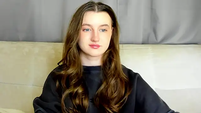 Snapshot of MissFoxy_Ti chatting on 24, 11, 2025 MissFoxy Ti online show from 24, 11, 2025