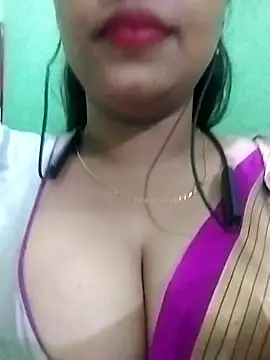 Snapshot of Dimplegirl chatting on 18, 9, 2025 Dimplegirl online show from 18, 9, 2025