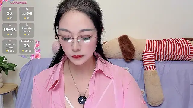 Snapshot of Hua_Hua_0 chatting on 28, 9, 2025 Hua Hua 0 online show from 28, 9, 2025