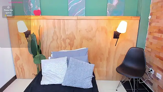 Snapshot of halleylorens chatting on 31, 1, 2026 halleylorens online show from 31, 1, 2026