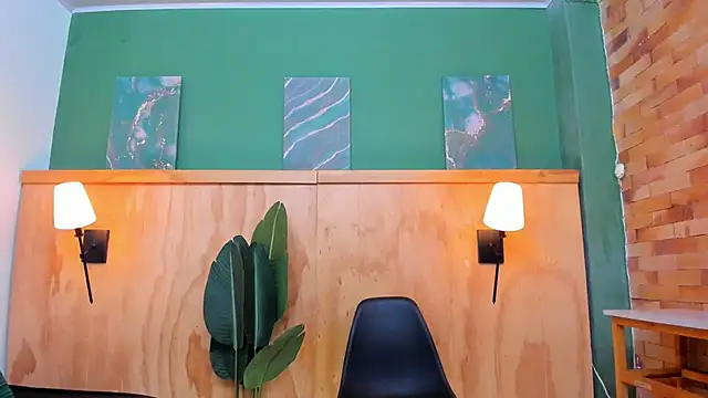 Snapshot of halleylorens chatting on 23, 2, 2026 halleylorens online show from 23, 2, 2026