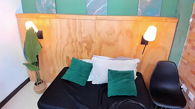 Snapshot of halleylorens chatting on 24, 2, 2026 halleylorens online show from 24, 2, 2026