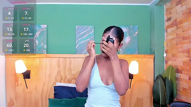 Snapshot of halleylorens chatting on 28, 2, 2026 halleylorens online show from 28, 2, 2026