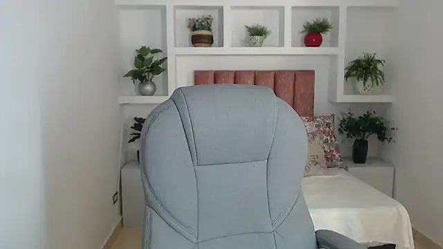 SarayVega  online show from 13, 11, 2025