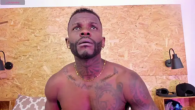 santiblack7 online show from 20, 10, 2025