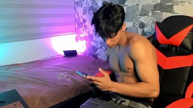 ZYZZ1312 online show from 4, 4, 2026