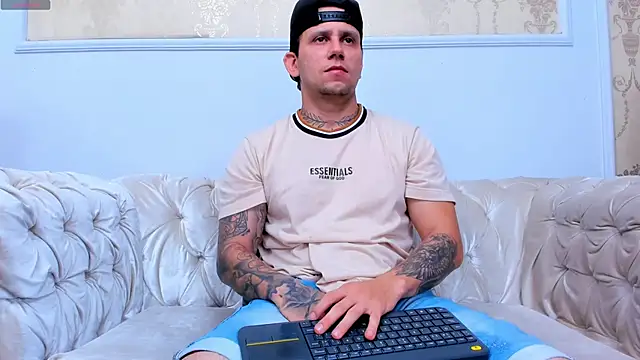 Scott Clark online show from 19, 10, 2025