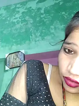 Snapshot of Sapna_Love143 chatting on 13, 10, 2025 Sapna Love143 online show from 13, 10, 2025