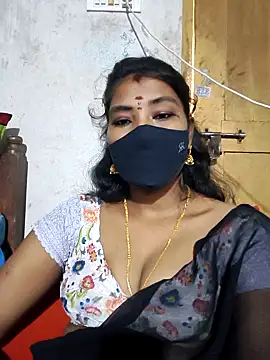 Snapshot of srav43 chatting on 11, 10, 2025 srav43 online show from 11, 10, 2025