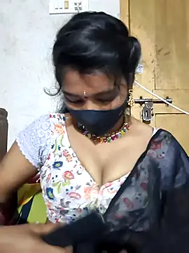 Snapshot of srav43 chatting on 22, 10, 2025 srav43 online show from 22, 10, 2025