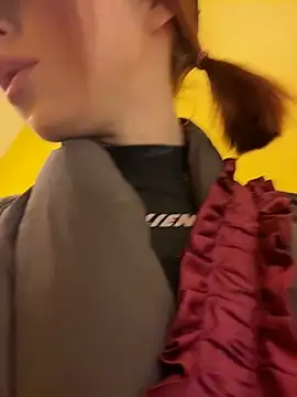 Snapshot of RosieSecret chatting on 23, 2, 2026 RosieSecret online show from 23, 2, 2026