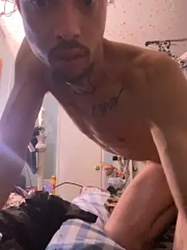 Snapshot of ColDreaMZz93 chatting on 3, 4, 2026 ColDreaMZz93 online show from 3, 4, 2026