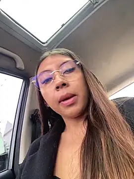 Sara-cooper2 online show from 22, 12, 2025