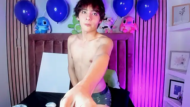 Snapshot of MathiasGreen_ chatting on 15, 2, 2026 MathiasGreen online show from 15, 2, 2026