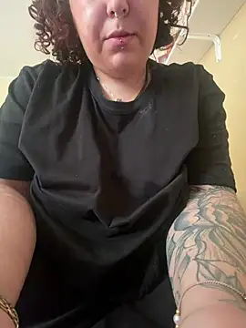 chiaretta loveit online show from 2, 3, 2026