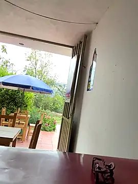 Snapshot of _Layla69_ chatting on 26, 9, 2025 Layla69 online show from 26, 9, 2025