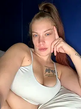 Snapshot of LittleRedMilf chatting on 17, 9, 2025 LittleRedMilf online show from 17, 9, 2025