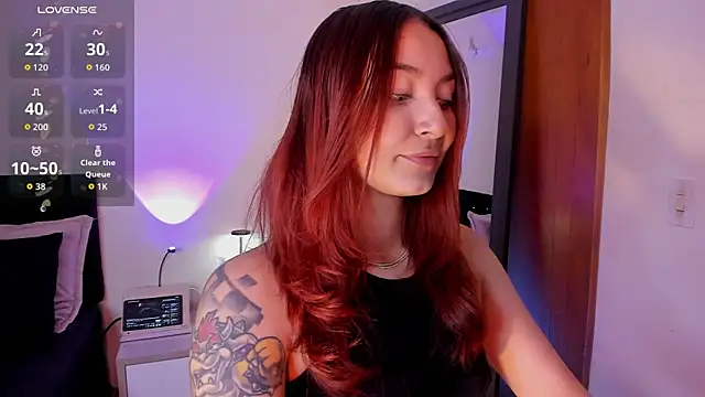 Snapshot of Isis-Blaze chatting on 14, 12, 2025 Isis-Blaze online show from 14, 12, 2025