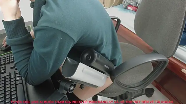 Snapshot of zaLo_o79244o625 chatting on 20, 11, 2025 zaLo o79244o625 online show from 20, 11, 2025