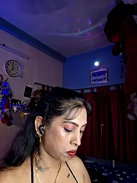 Snapshot of Love_Beauty01 chatting on 1, 6, 2026 Love Beauty01 online show from 1, 6, 2026