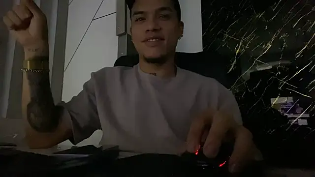 Snapshot of AlphaMasterXxx chatting on 17, 9, 2025 AlphaMasterXxx online show from 17, 9, 2025