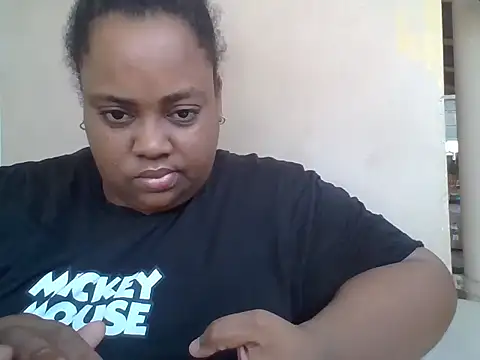 Snapshot of Karamelsaus chatting on 11, 9, 2025 Karamelsaus online show from 11, 9, 2025