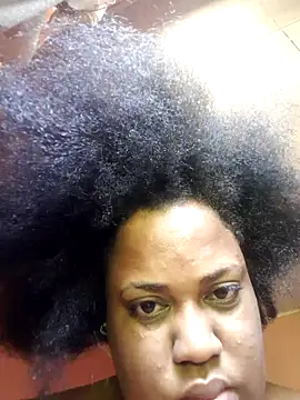 Snapshot of Karamelsaus chatting on 2, 10, 2025 Karamelsaus online show from 2, 10, 2025
