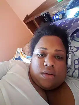 Snapshot of Karamelsaus chatting on 5, 10, 2025 Karamelsaus online show from 5, 10, 2025