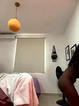 EmilyKisx online show from 29, 9, 2025