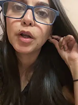 Snapshot of lulix69 chatting on 2, 4, 2026 lulix69 online show from 2, 4, 2026