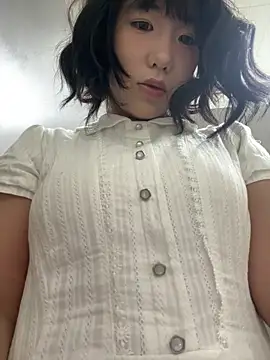 luluya1314 online show from 23, 4, 2026