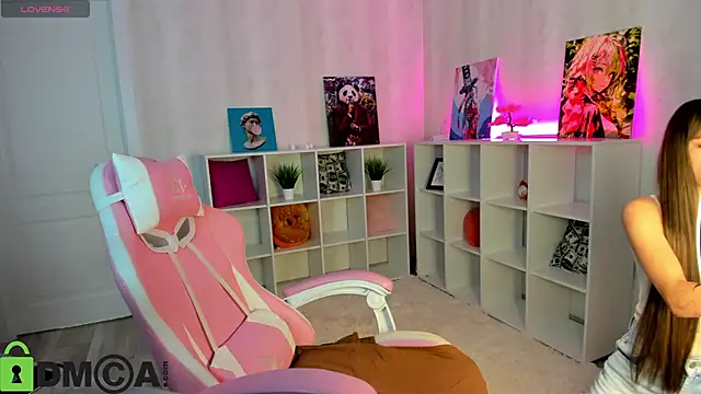 lasly moon online show from 12, 9, 2025