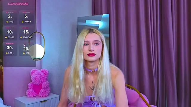 Monica Leen online show from 7, 11, 2025