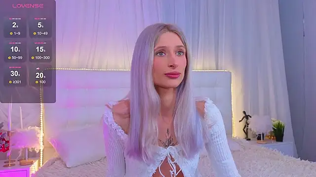 Snapshot of Monica_Leen chatting on 6, 2, 2026 Monica Leen online show from 6, 2, 2026