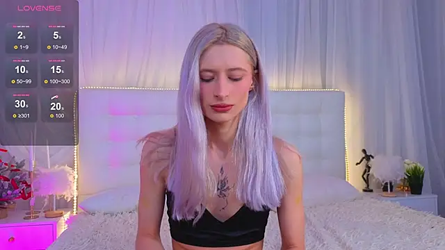 Snapshot of Monica_Leen chatting on 10, 2, 2026 Monica Leen online show from 10, 2, 2026