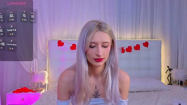 Snapshot of Monica_Leen chatting on 15, 2, 2026 Monica Leen online show from 15, 2, 2026