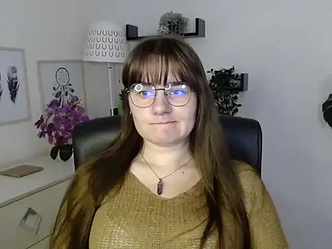 Julie Diamond online show from 22, 9, 2025